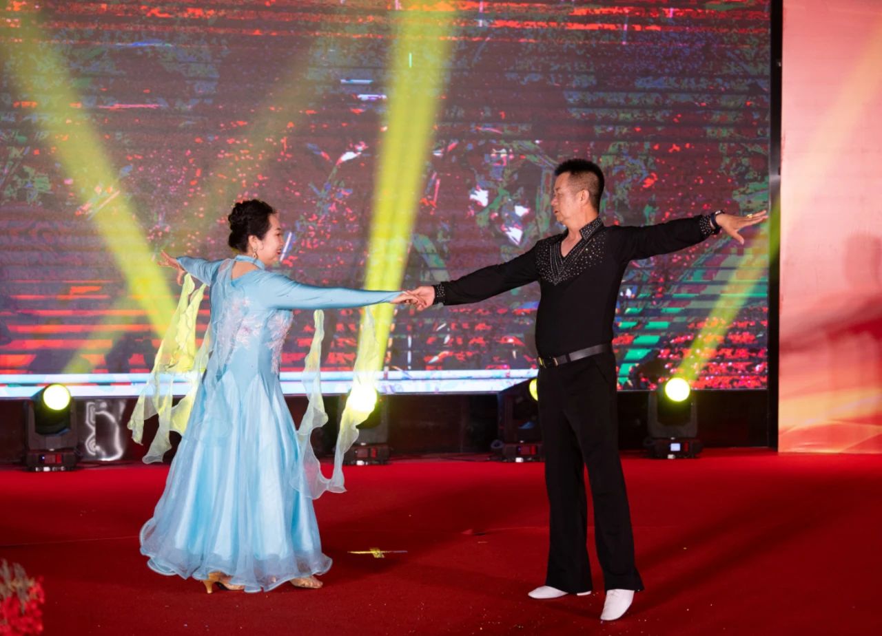 1746600202366342.jpg b70ada65d622efd931898e94113ae3a9.jpg